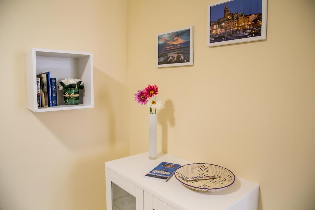 Mariarita Apartment Alghero Bagian luar foto